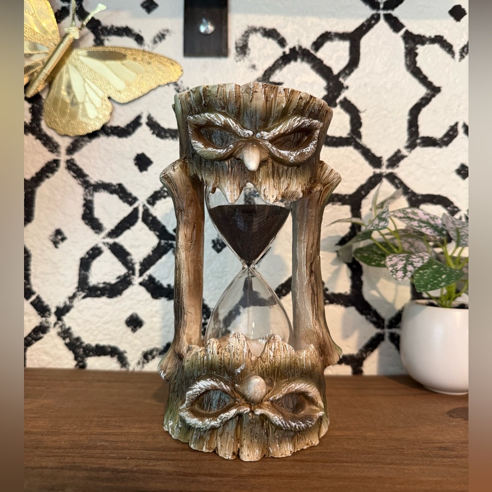 Earthbound Spooky Tree Trunk Sand Hourglass